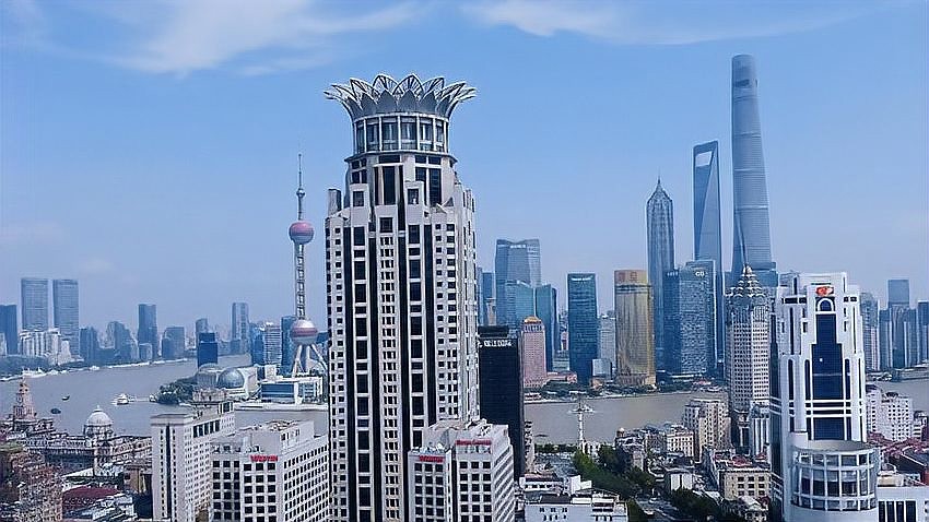 黄浦区标志性商务大厦——金光外滩中心