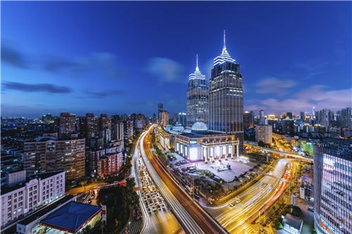 月星环球港：上海普陀区黄金商务地标，交通便利租金优惠
