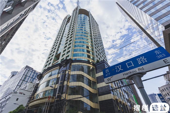 华盛大厦：现代化高级写字楼，黄金地段，灵活满足各种办公需求