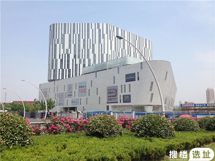 近铁城市广场：商业中心地带的现代化综合建筑